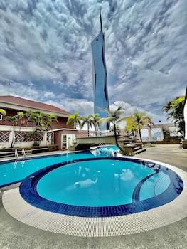 Casa Mutiara Apartments by Moonlight